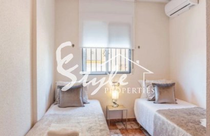 Reventa - Villa - Villamartín - La Regia
