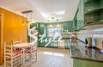 Resale - Villa - Torrevieja - El Chaparal