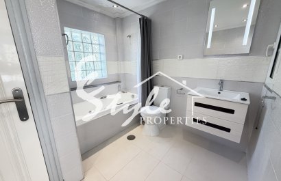 Resale - Villa - Las Ramblas Golf - Las Ramblas