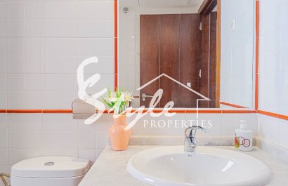 Resale - Apartamento - Punta Prima