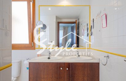 Resale - Apartamento - Punta Prima