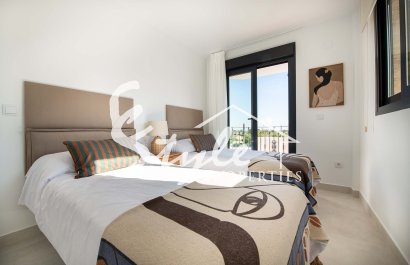New build - Townhouse - Alicante - Cox