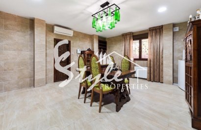 Resale - Villa - Dahesa de Campoamor