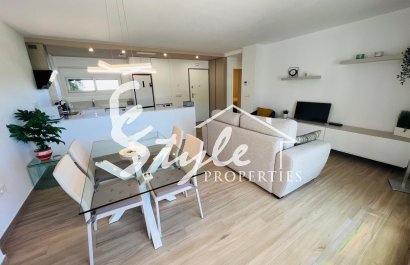 Resale - Apartamento - Entre Naranjos - Vistabella Golf