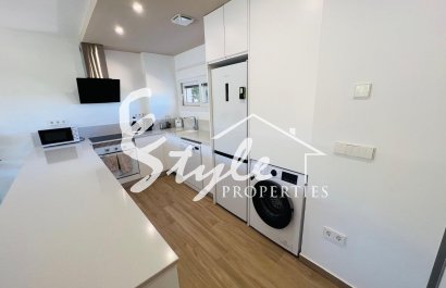 Resale - Apartamento - Entre Naranjos - Vistabella Golf