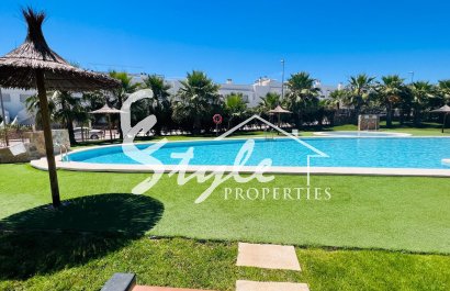Resale - Apartamento - Entre Naranjos - Vistabella Golf