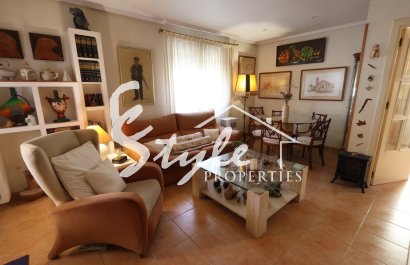 Resale - Villa - Punta Prima