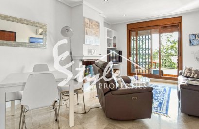Resale - Apartamento - Orihuela-Costa - Villamartin