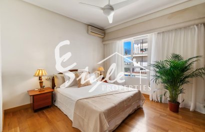 Resale - Apartamento - Torrevieja - Centro - Muelle Pesquero