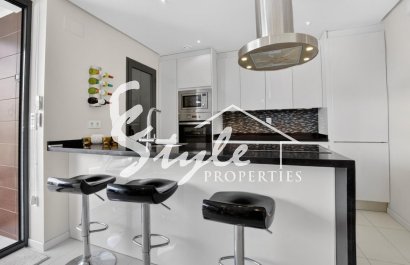 Resale - Apartamento - Punta Prima