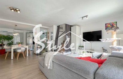 Resale - Villa - Orihuela-Costa - Villamartin