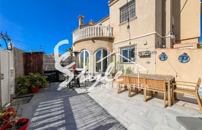 Resale - Villa - Orihuela-Costa - Villamartin