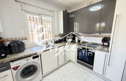 Reventa - Villa - Villamartín - Villamartin