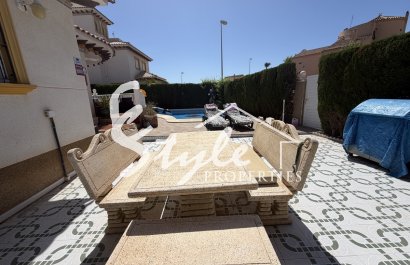 Reventa - Villa - Villamartín - Villamartin