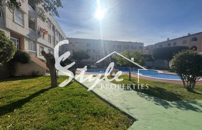 Resale - Apartamento - Torrevieja - Playa del Acequión