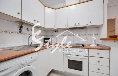 Resale - Apartamento - Torrevieja - Playa De Los Náufragos