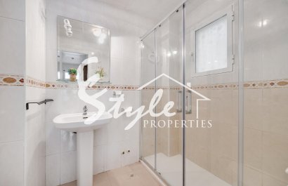 Resale - Apartamento - Torrevieja - Playa De Los Náufragos