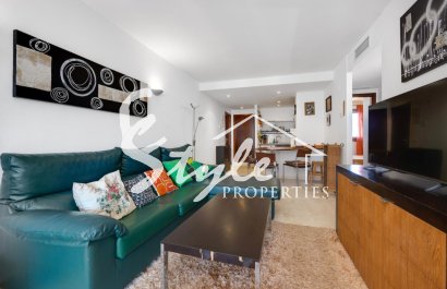 Resale - Apartamento - Punta Prima