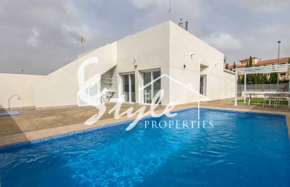 New build - Semi-Detached Villa - Los Alcazares