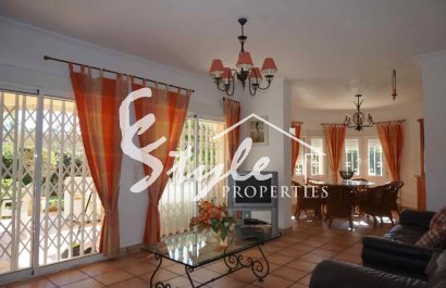 Resale - Villa - Cabo Roig