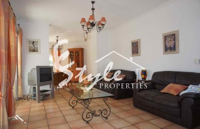 Resale - Villa - Cabo Roig