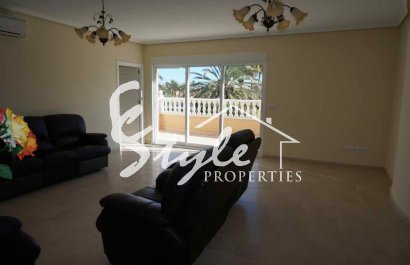 Resale - Villa - Cabo Roig