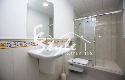 Resale - Villa - Cabo Roig