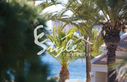Resale - Villa - Cabo Roig