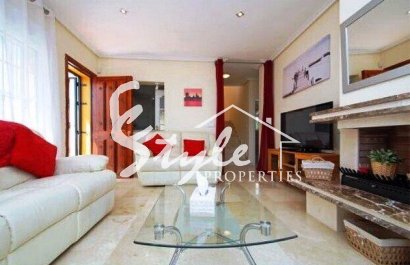 Resale - Villa - Los Dolses
