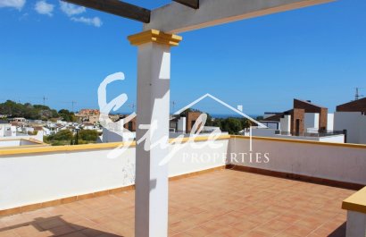 Resale - Townhouse - Villamartin