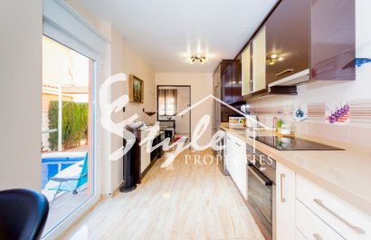 Вилла с бассейном у моря в Плайя Фламенка, Ориуэла Коста, Коста Бланка, Испания