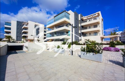 Nuevo - Apartamento - Villamartin