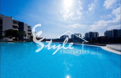 Obra nueva en venta en Villamartin, Alicante, Costa Blanca