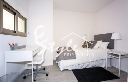 Nuevo - Apartamento - Villamartin