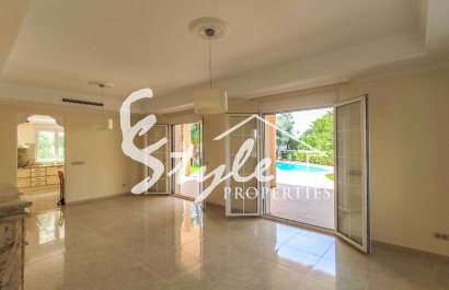 Nuevo - Villa - Cabo Roig