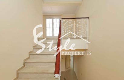 Nuevo - Villa - Cabo Roig