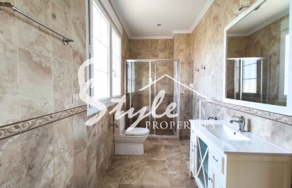 Nuevo - Villa - Cabo Roig