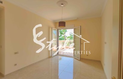 Nuevo - Villa - Cabo Roig