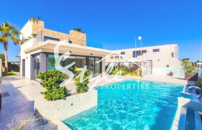 new build villa for sale close to the sea in Campoamor, Alicante, Costa Blanca