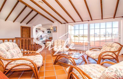 Купить виллу около моря в Mil Palmeras. ID 4449