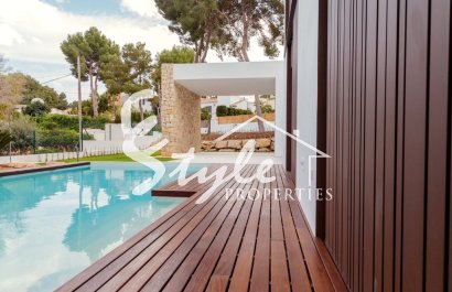 Buy newly built villa in Moraira close to the sea. ID ON1135_44 