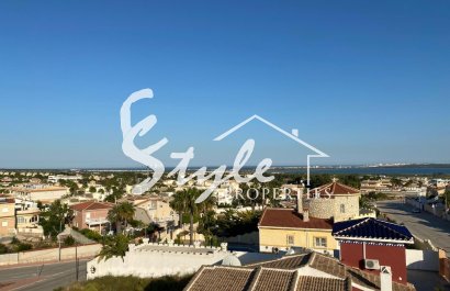 Купить новую виллу с бассейном и недалеко от моря в Сюдад Кесада, Рохалес. ID 4512  