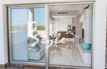 Nuevo - Villa - Villamartin