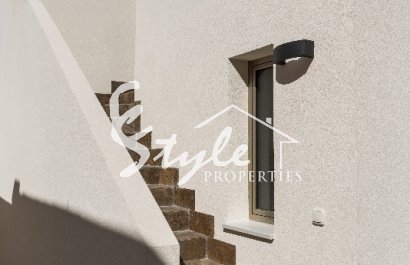 Nuevo - Villa - Villamartin