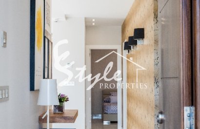 Nuevo - Villa - Villamartin