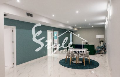 Nuevo - Villa - Villamartin