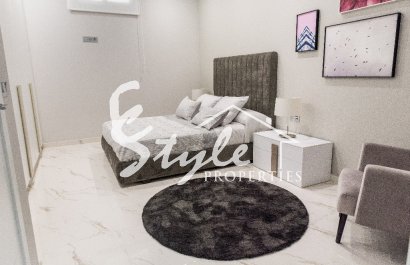 Nuevo - Villa - Villamartin