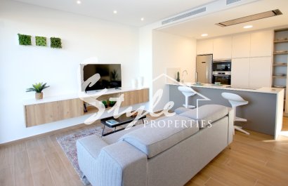 Nueva villa en venta cerca al mar in Alicante, Costa Blanca ON002