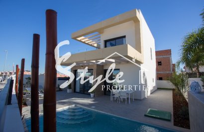 Nuevo - Villa - LOS MONTESINOS - La Herada