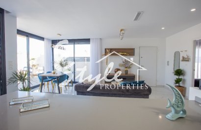 Nuevo - Villa - LOS MONTESINOS - La Herada